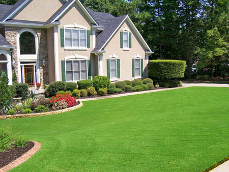 Create curb appeal to improve your chance to sell your home